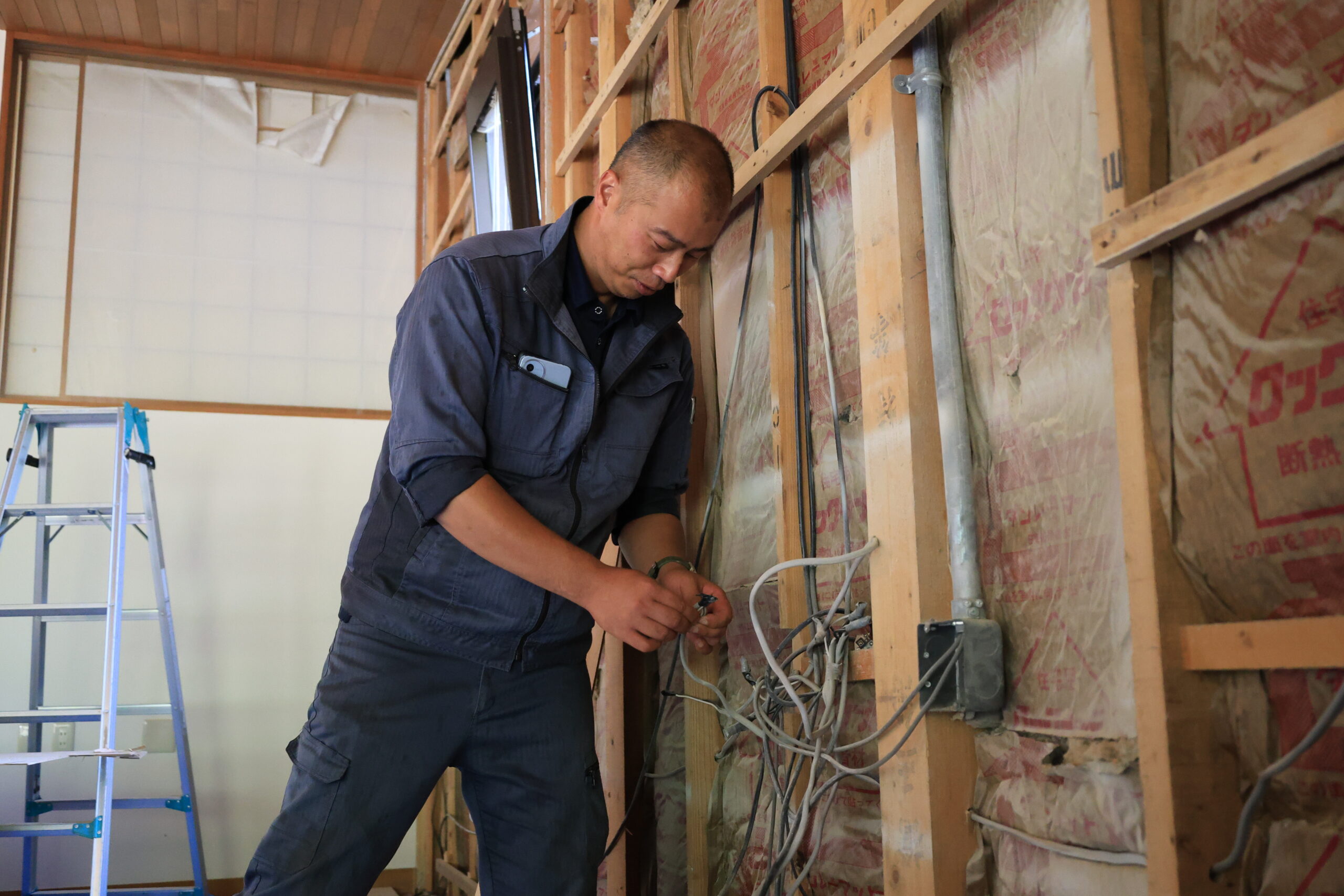 不動産部 建設課 スライド1枚目